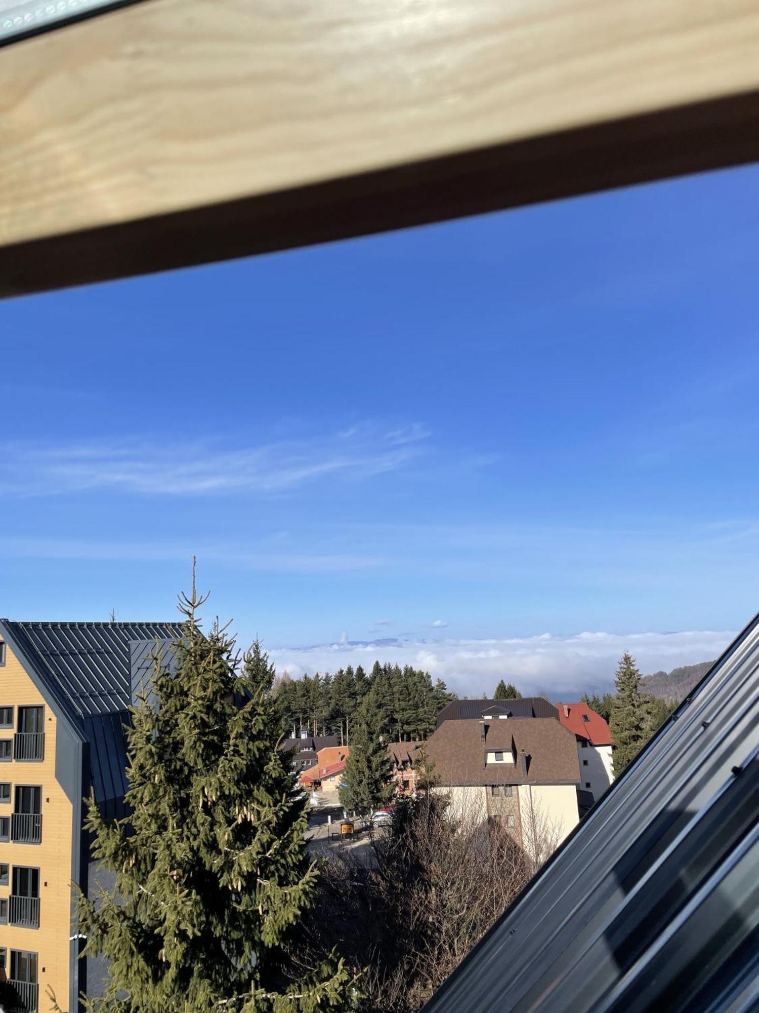 Montana Hotell Lisina Exteriör bild
