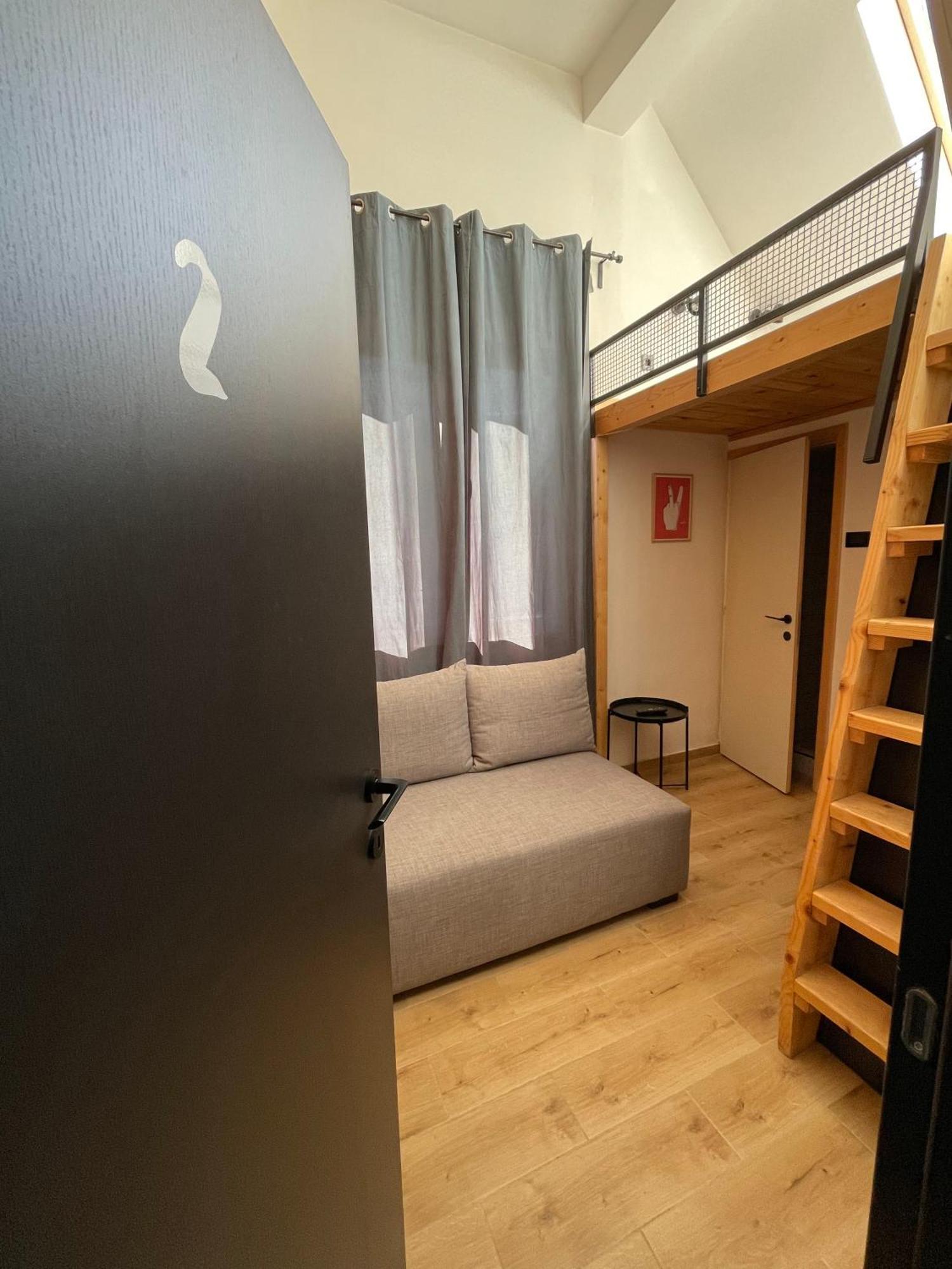 Montana Hotell Lisina Exteriör bild
